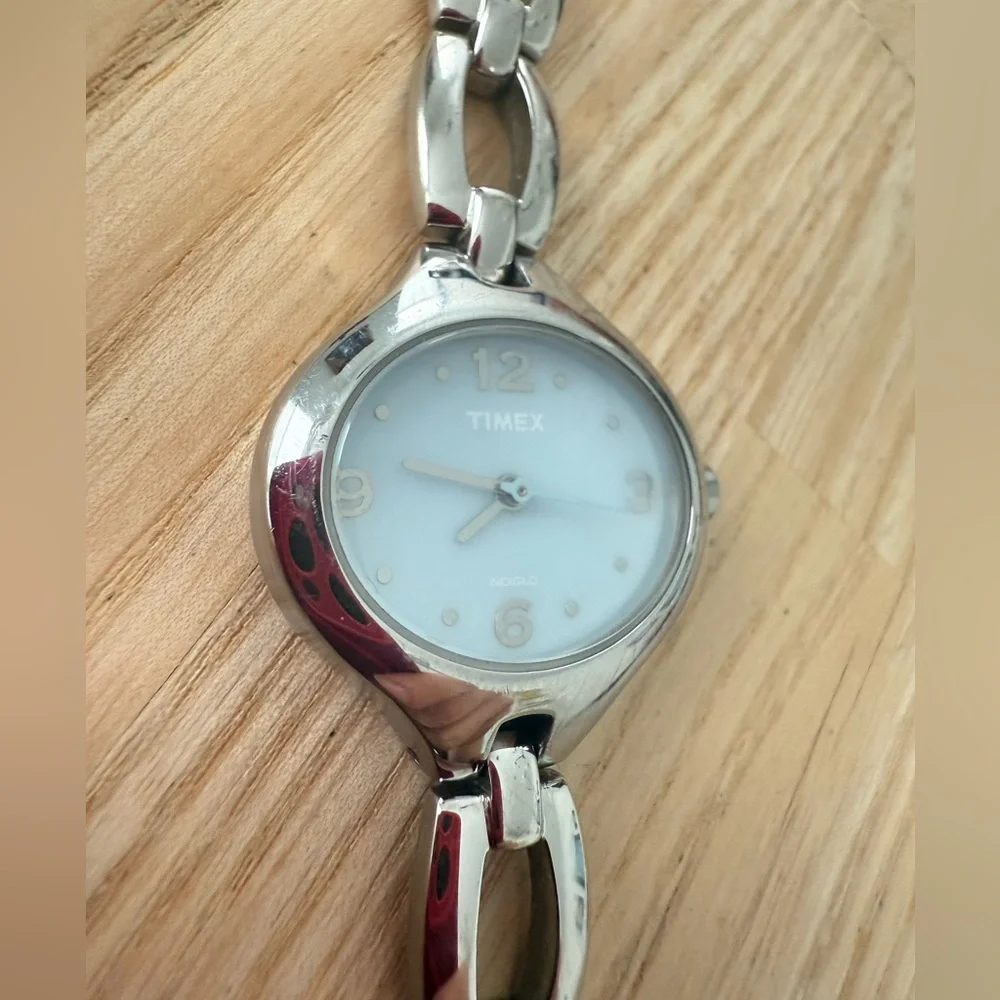 Vintage Timex ladies oval blue dial stainless steel watch NEW BATTERY